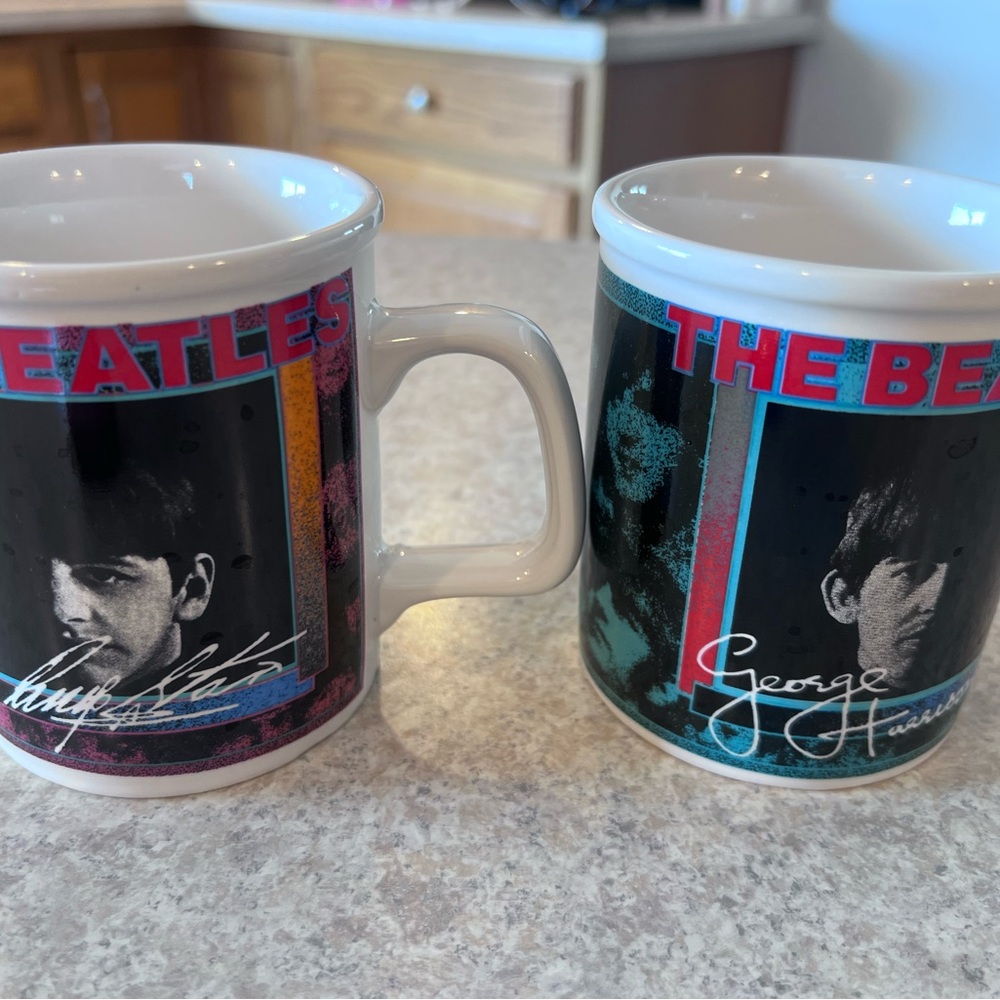 The Beatles Black and White Mugs Set